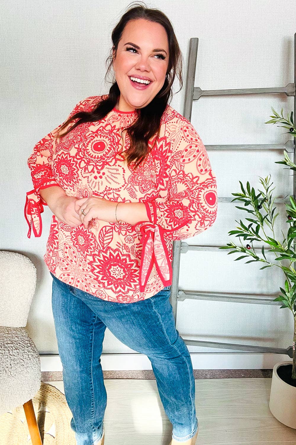 Be Bold Red & Coral Floral Long Sleeve Bow Tie Contrast Binding Top (Open Pack): Medium