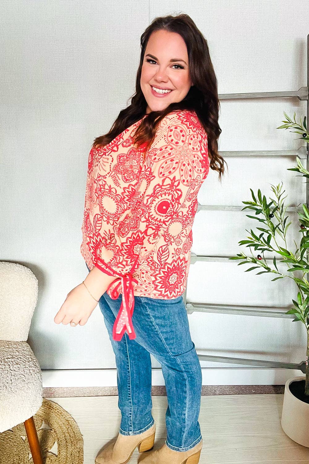 Be Bold Red & Coral Floral Long Sleeve Bow Tie Contrast Binding Top (Open Pack): Medium