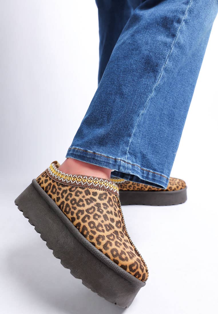 Ottawa Leopard Print Platform Classic Slip Ons: Leopard / US-8 / UK-6 / EU-39